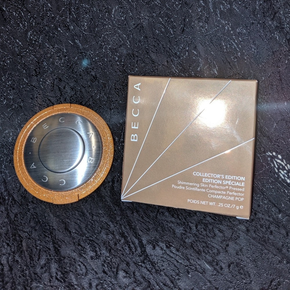 Becca limited edition champagne pop highligher